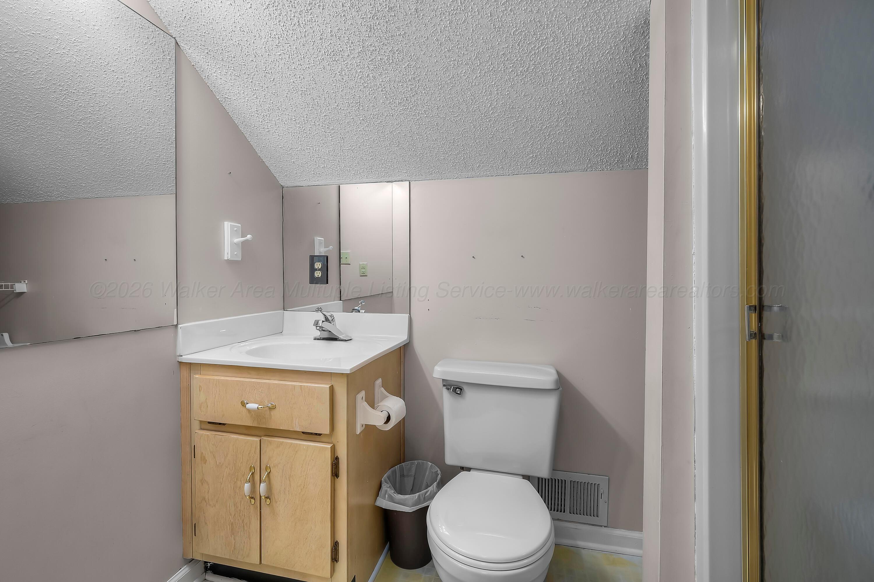 364 Butler Farm Road Nauvoo, AL 35578 - Photo 17 of 21 Bathroom