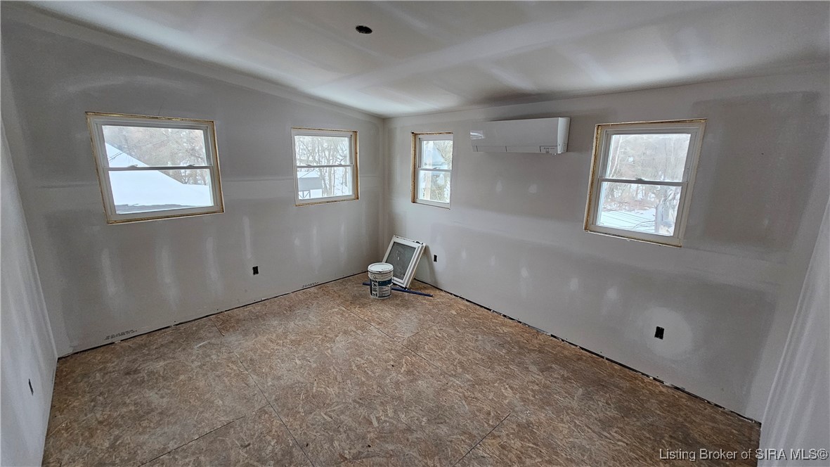 1002 West Main Street New Albany, IN 47150 - Photo 34 of 88 Upstairs Unit - Bedroom 2
