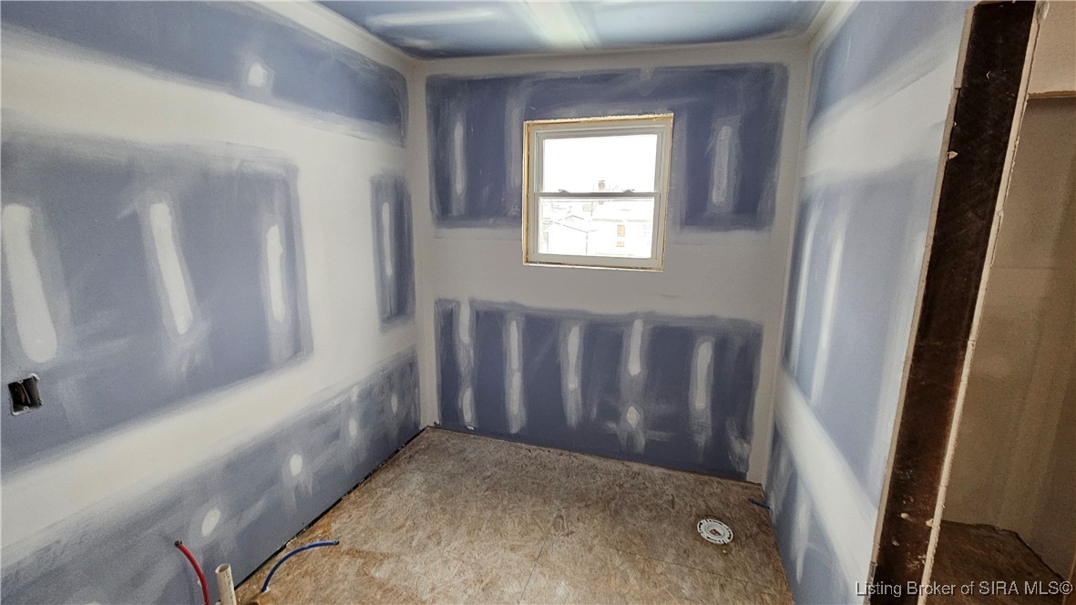 1002 West Main Street New Albany, IN 47150 - Photo 38 of 88 Upstairs Unit - Full Bath