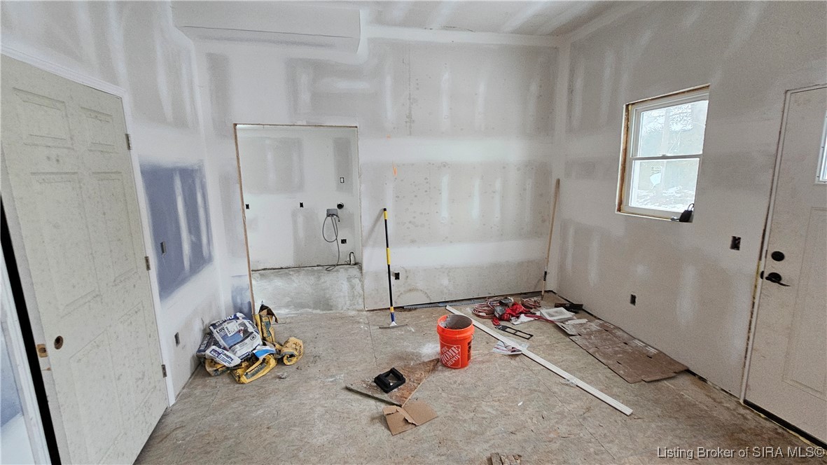 1002 West Main Street New Albany, IN 47150 - Photo 45 of 88 1st Floor Unit #1 - Living Room