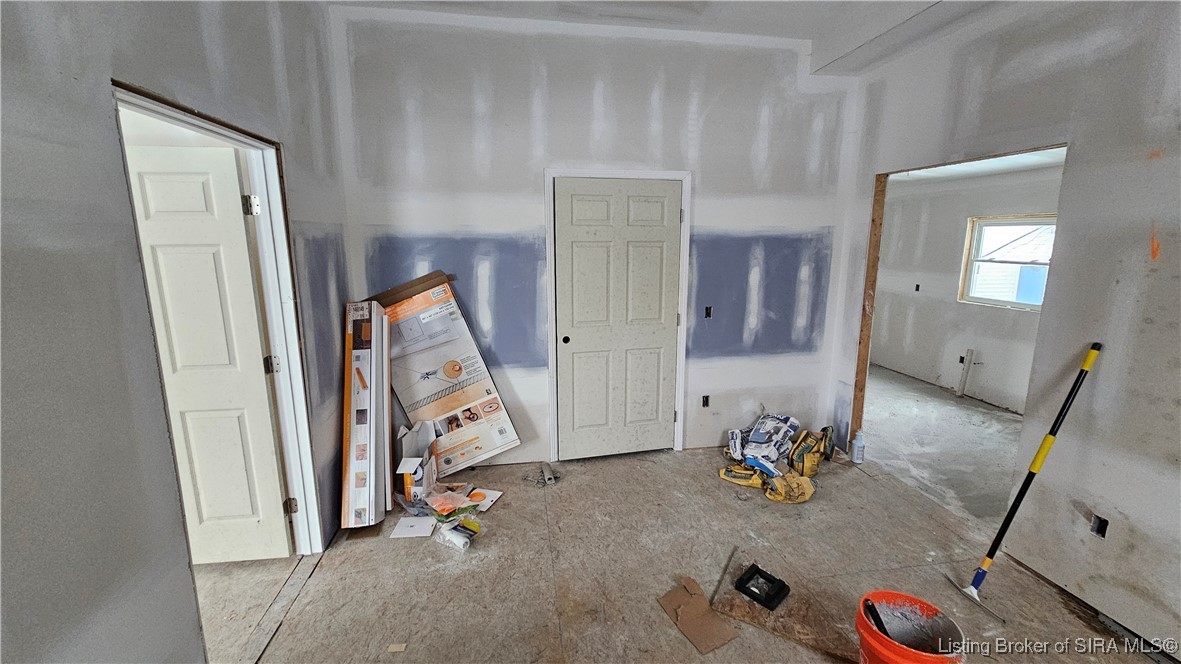 1002 West Main Street New Albany, IN 47150 - Photo 46 of 88 1st Floor Unit #1 - Living Room