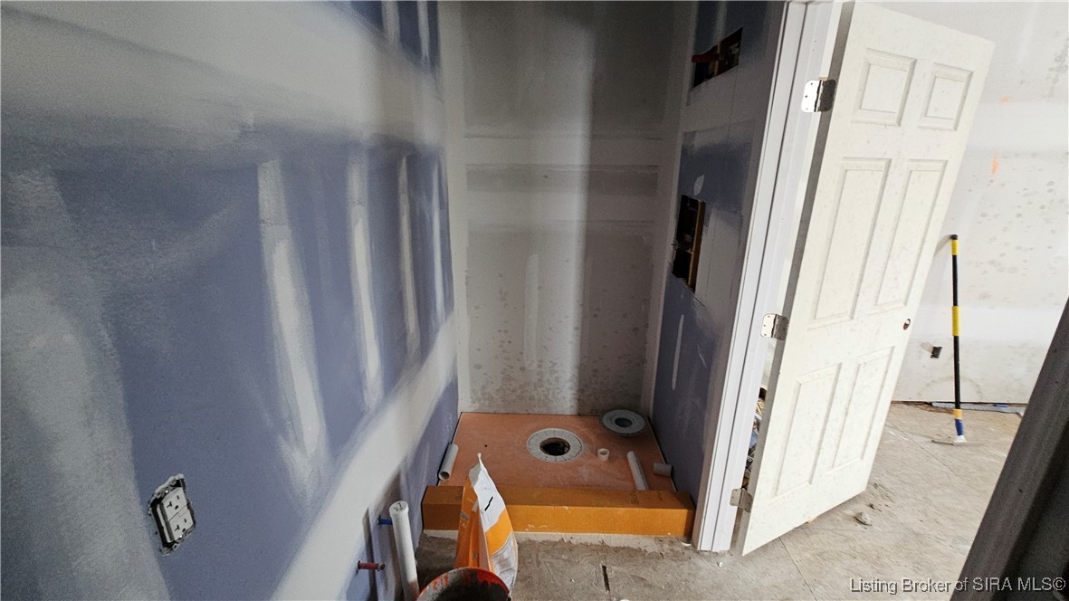 1002 West Main Street New Albany, IN 47150 - Photo 57 of 88 1st Floor Unit #1 - Full Bath