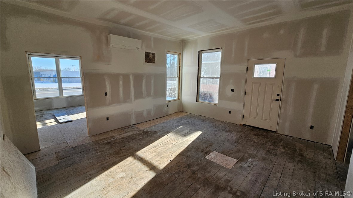 1002 West Main Street New Albany, IN 47150 - Photo 61 of 88 1st Floor Unit #2 - Living Room