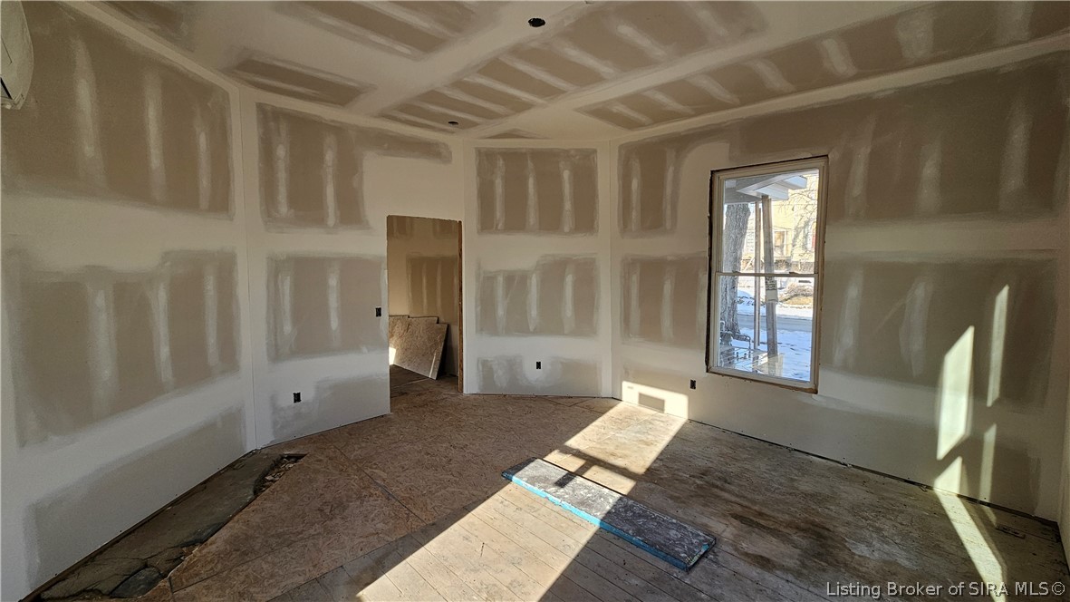 1002 West Main Street New Albany, IN 47150 - Photo 76 of 88 1st Floor Unit #2 - Bedroom