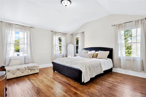 $1,299,000 | 23 Foster Avenue, Malverne, NY 11565