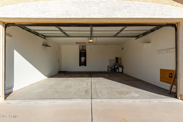 $2,250 | 6606 West Prickly Pear Trail, Phoenix, AZ 85083