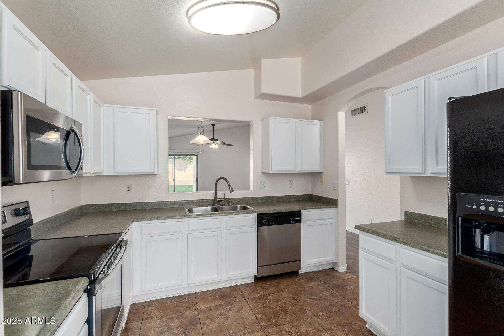 6606 West Prickly Pear Trail Phoenix, AZ 85083 - Photo 10 of 29 10 - Prickly Pear