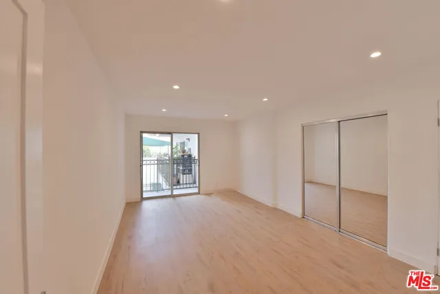 $4,450 | 136 South Palm Drive, Unit 203, Beverly Hills, CA 90212