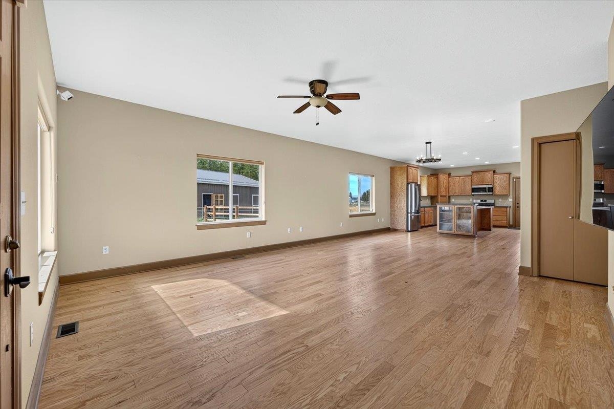 30520 North Cleveland Road Deer Park, WA 99006 - Photo 20 of 50 Gallery Image 20