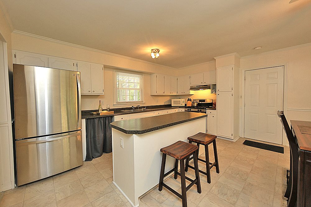 5322 Revere Road Durham, NC 27713 - Photo 5 of 14 Kitchen with Island