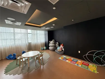 $1,700,000 | 159 Northeast 6th Street, Unit 4016, Miami, FL 33132