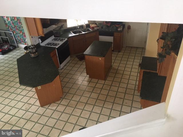 51 Montague Road Newark, DE 19713 - Photo 3 of 25 Gallery Image 3