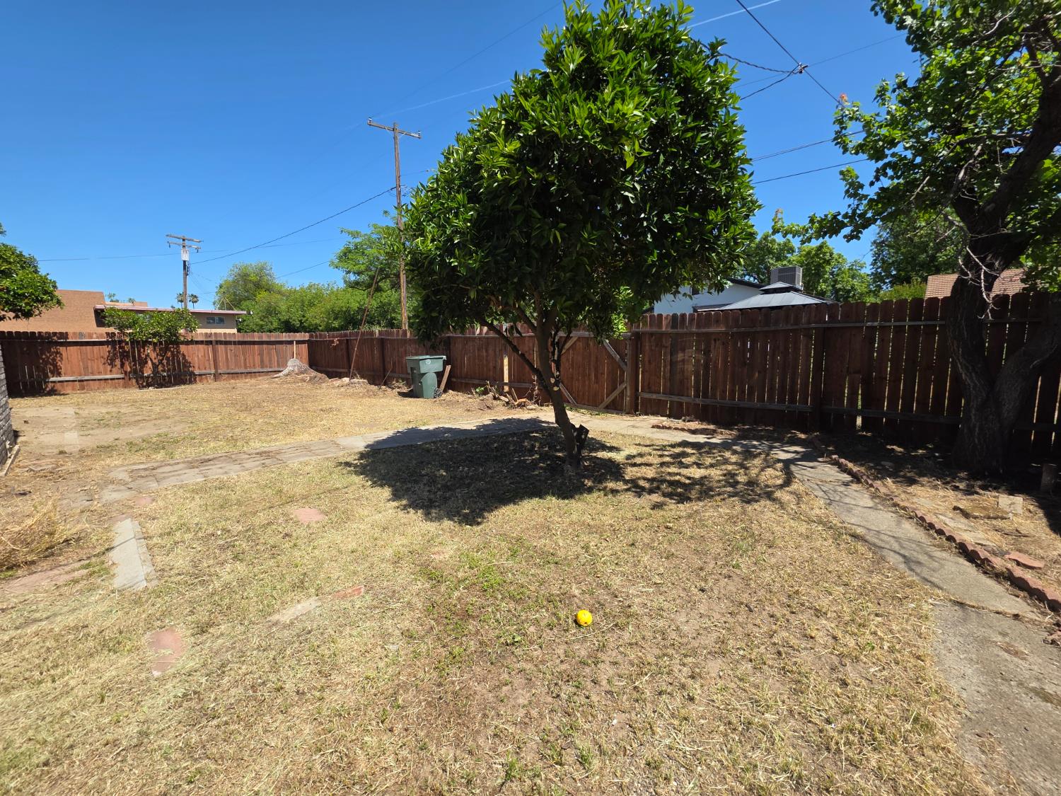 1416 Tully Road Modesto, CA 95350 - Photo 22 of 35 Gallery Image 22
