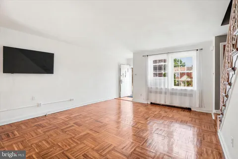 $245,000 | 3442 Valley Green Drive, Drexel Hill, PA 19026