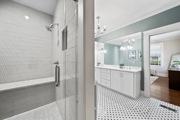 $549,000 | 1766 Carr Avenue, Memphis, TN 38104