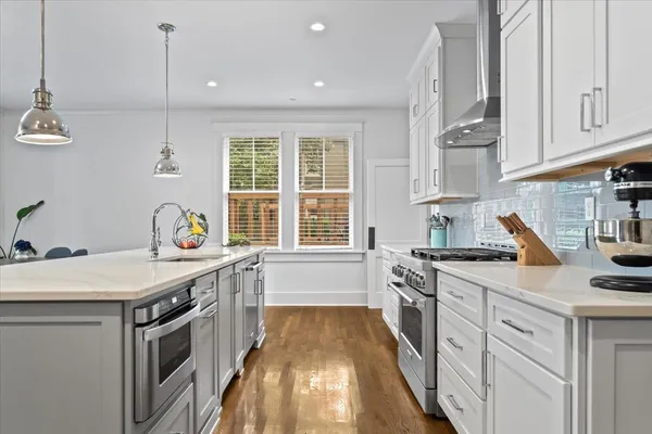$549,000 | 1766 Carr Avenue, Memphis, TN 38104