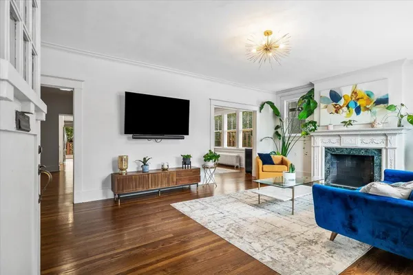 $549,000 | 1766 Carr Avenue, Memphis, TN 38104