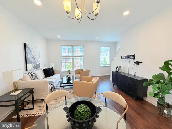 $515,000 | 42799 Sykes Terrace, Chantilly, VA 20152