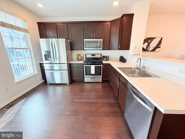 $515,000 | 42799 Sykes Terrace, Chantilly, VA 20152