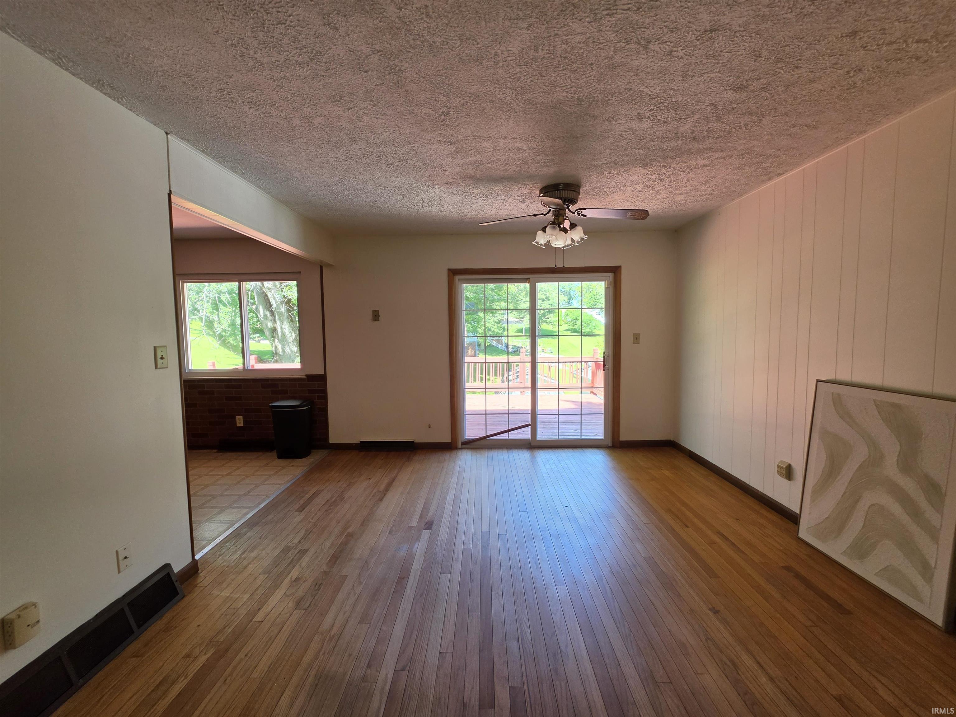 4625 North Ridgewood Drive Bloomington, IN 47404 - Photo 8 of 36