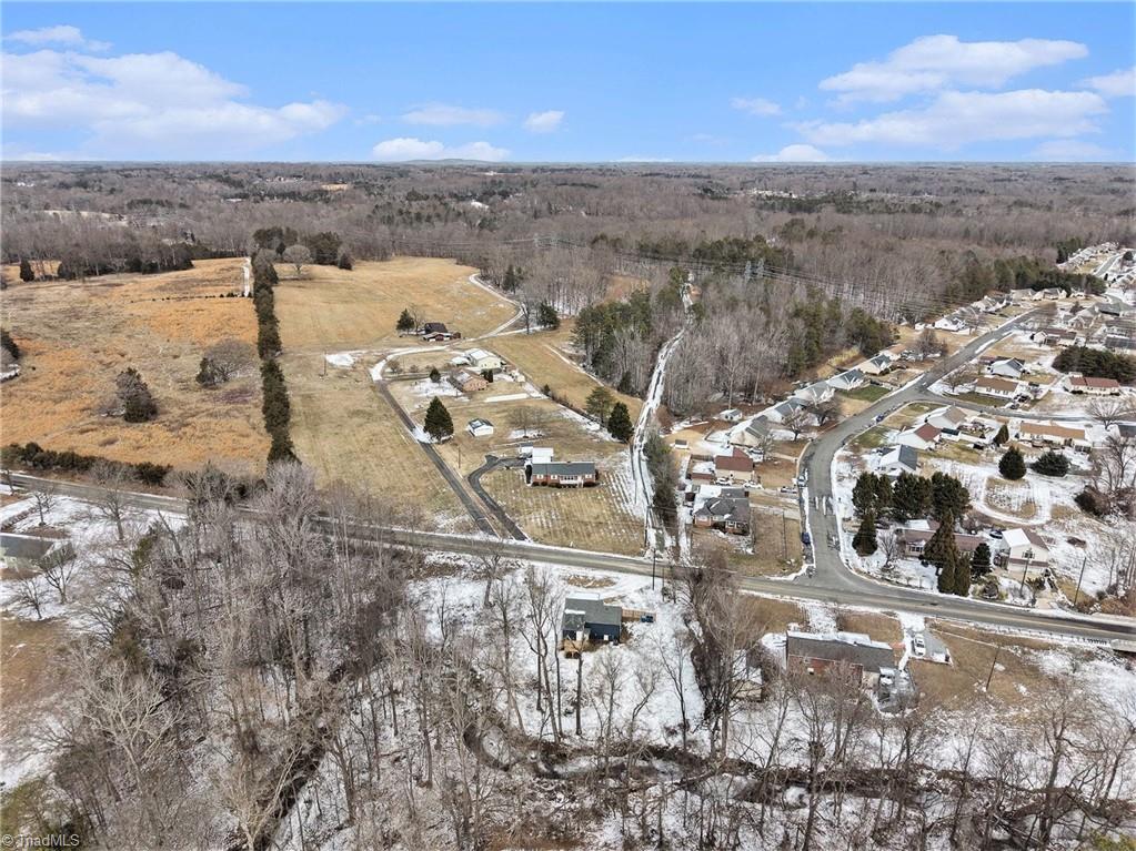 2702 Durham Street Extension Burlington, NC 27217 - Photo 5 of 31