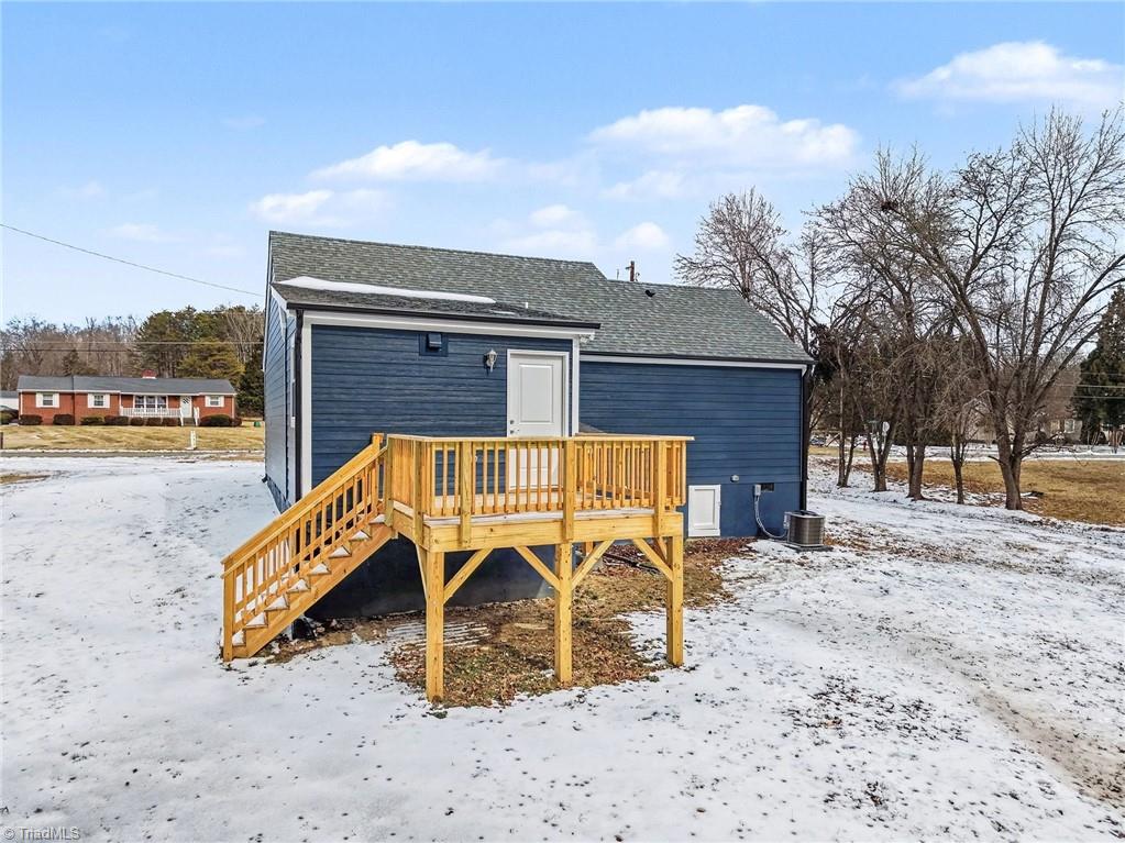 2702 Durham Street Extension Burlington, NC 27217 - Photo 10 of 31