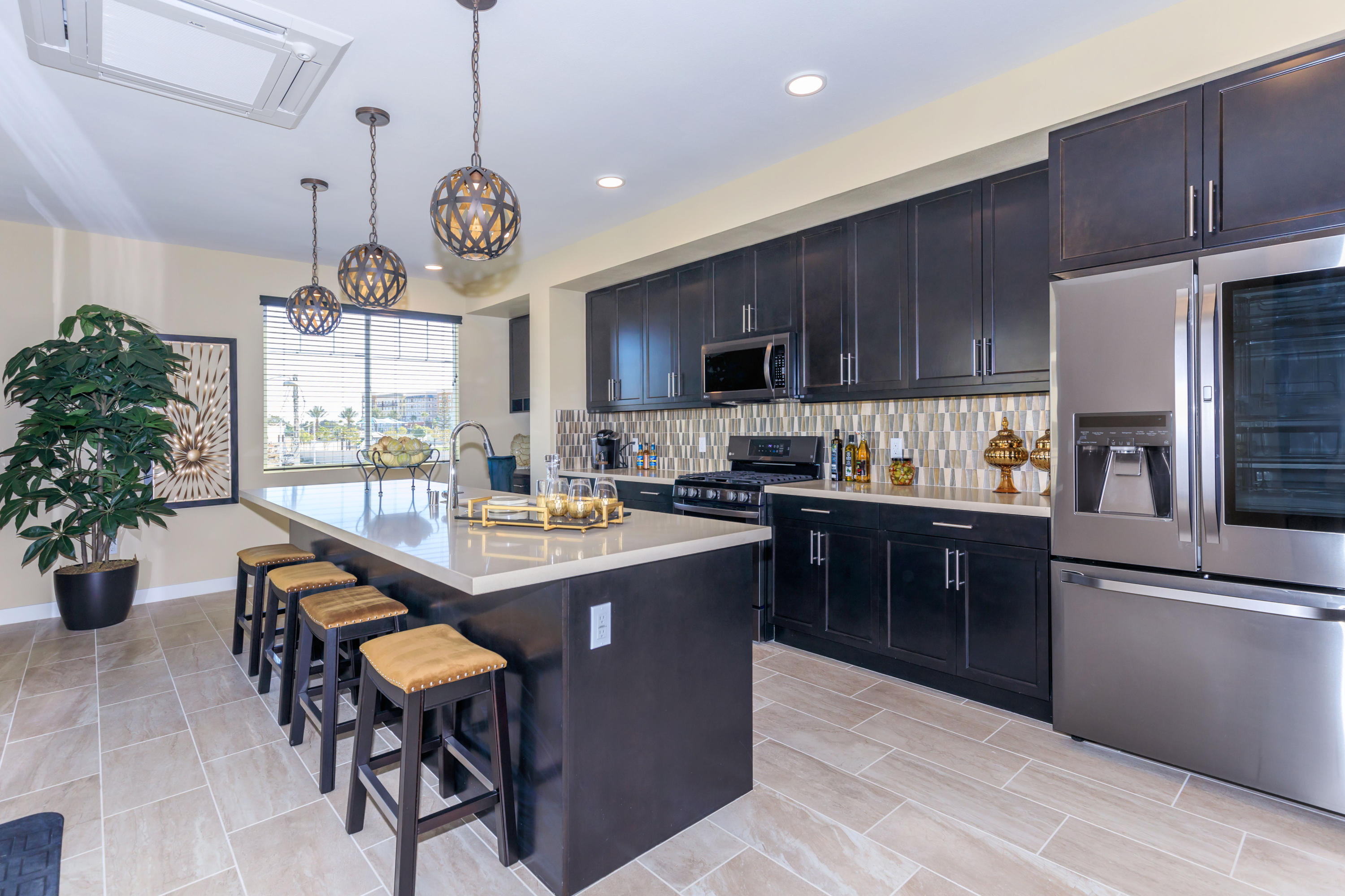 2800 Wagon Wheel Road, Unit 403 Oxnard, CA 93036 - Photo 4 of 31 02a