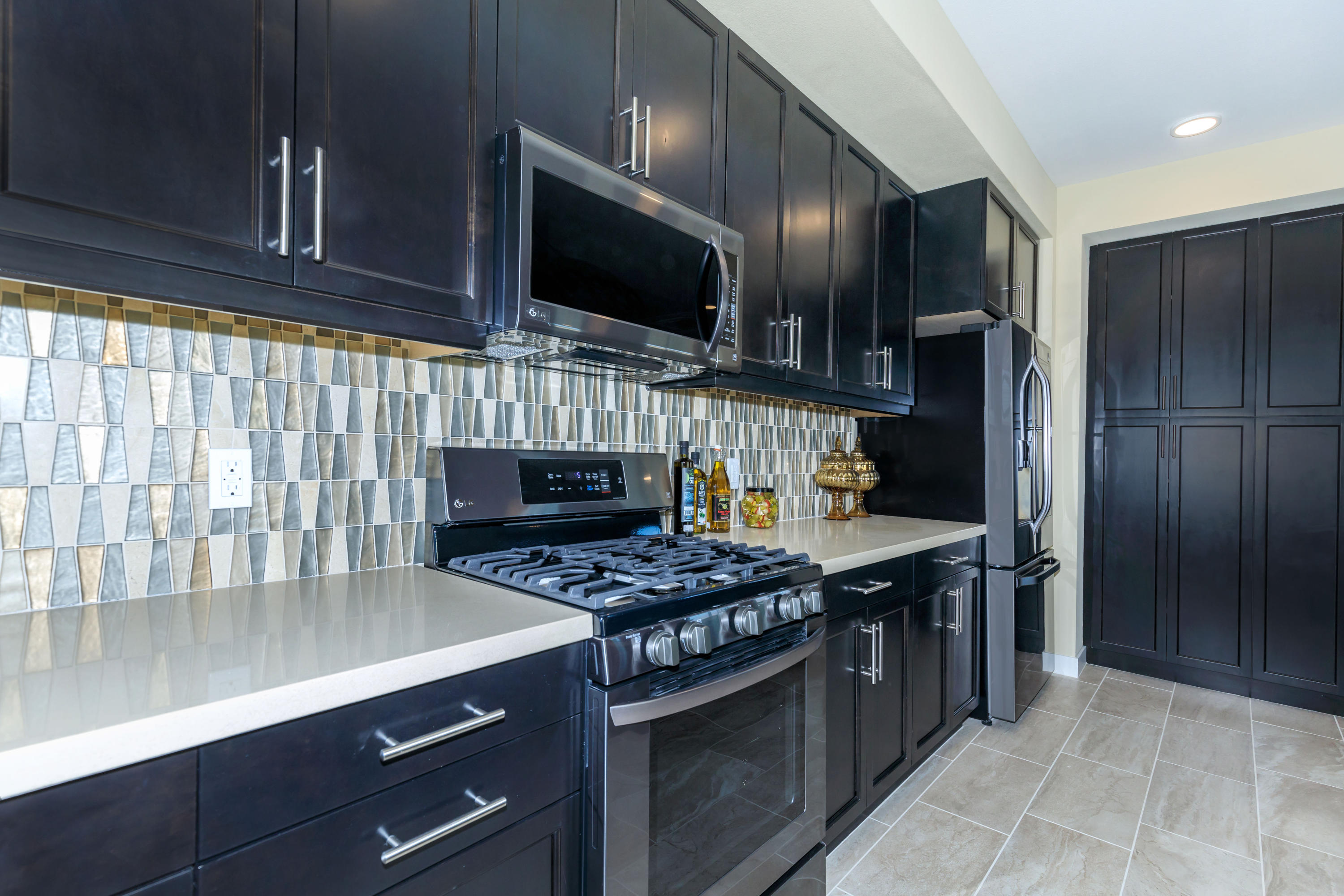 2800 Wagon Wheel Road, Unit 403 Oxnard, CA 93036 - Photo 5 of 31 02d