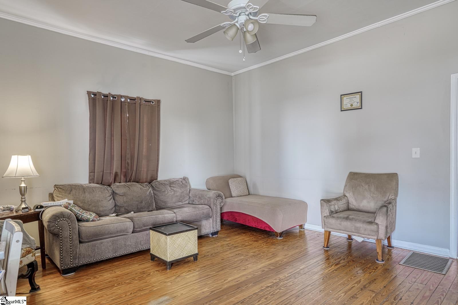 22 Taylor Street Greenville, SC 29605 - Photo 4 of 19
