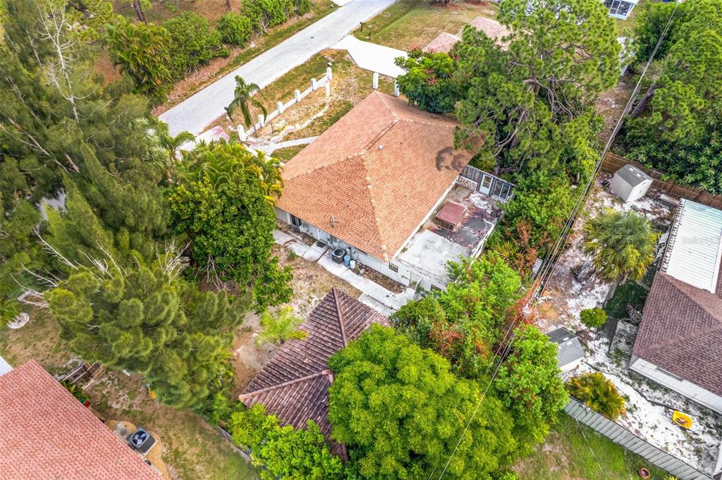 887 Leeward Road Venice, FL 34293 - Photo 9 of 38