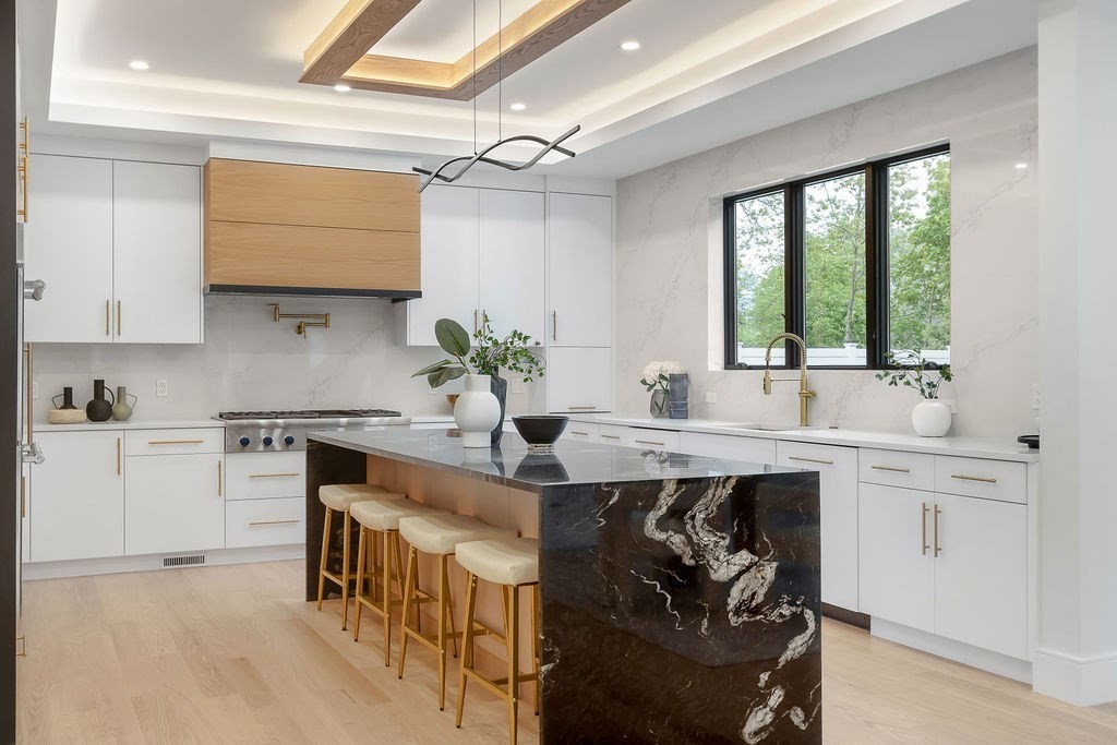 29 Tolman Street Needham, MA 02492 - Photo 16 of 42