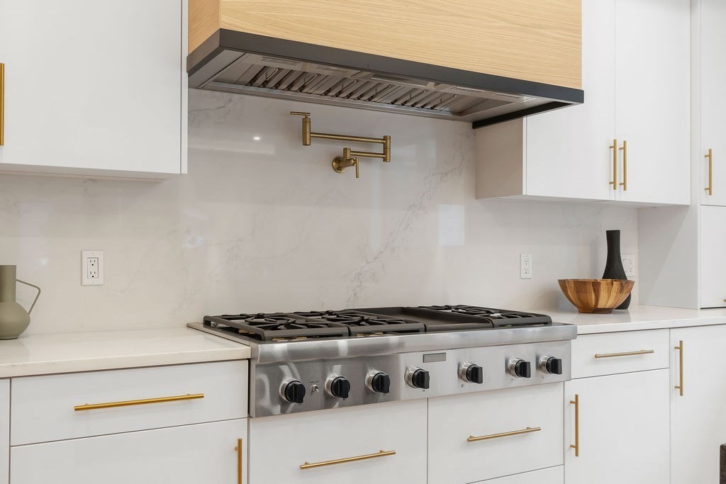 29 Tolman Street Needham, MA 02492 - Photo 17 of 42