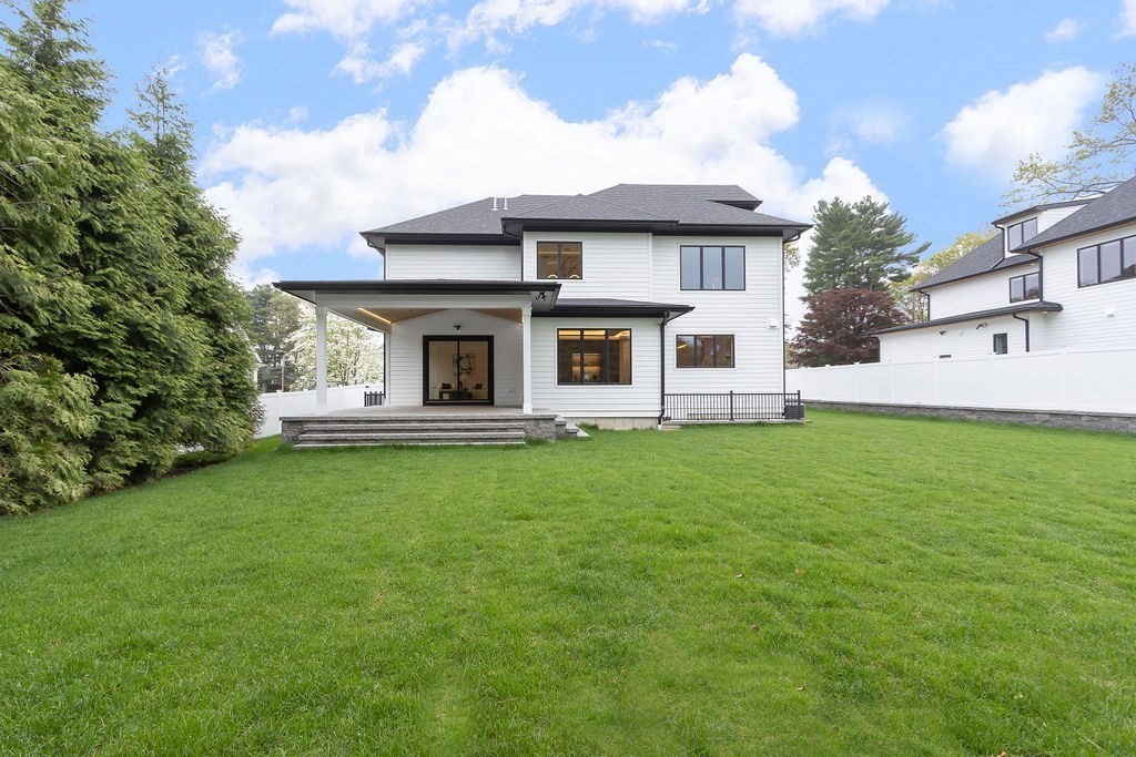 29 Tolman Street Needham, MA 02492 - Photo 4 of 42