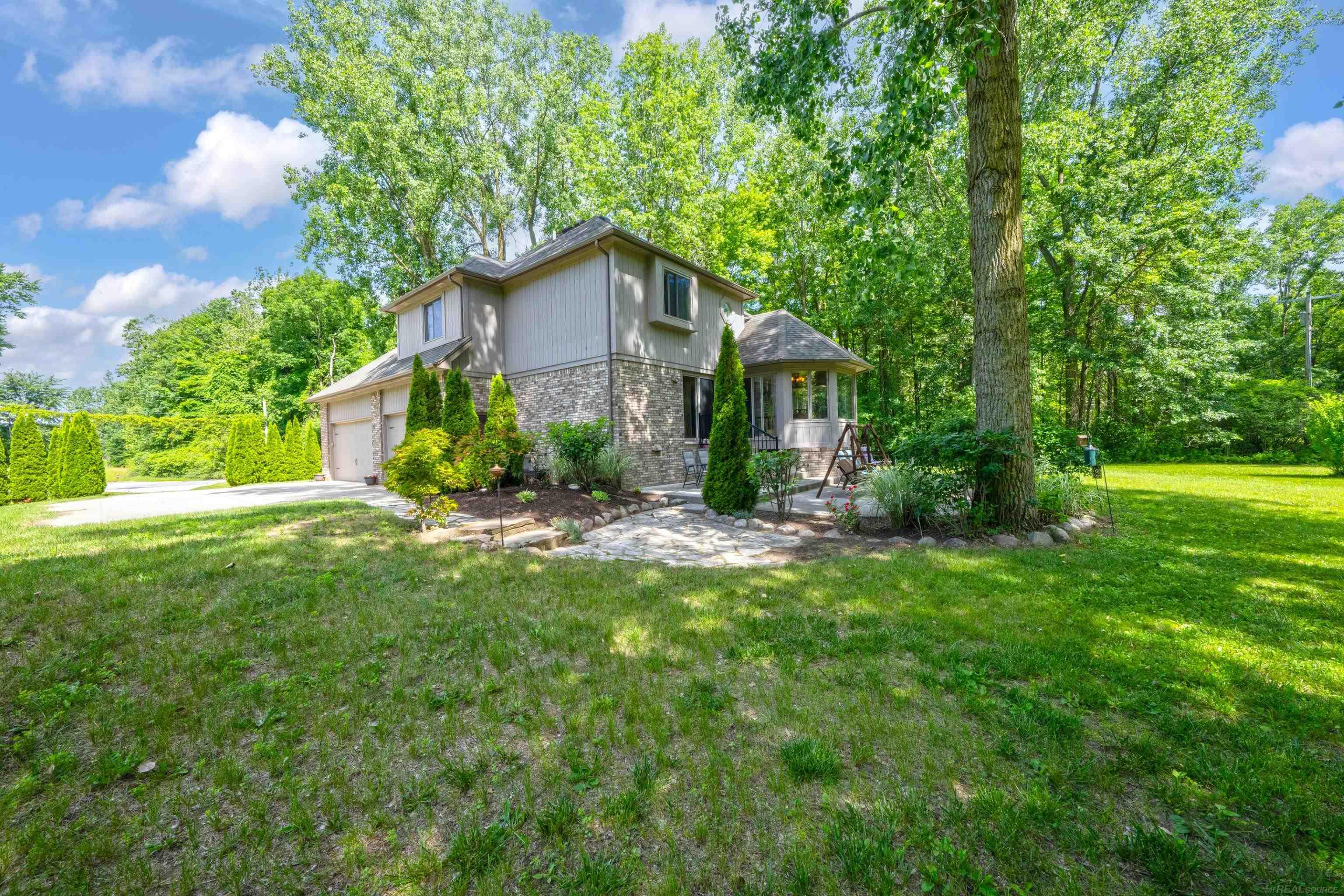 9145 Folkert Road Algonac, MI 48001 - Photo 7 of 48