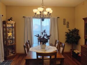 2024 Grove Avenue Racine, WI 53405 - Photo 17 of 60 dining
