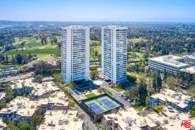 a picture of city view