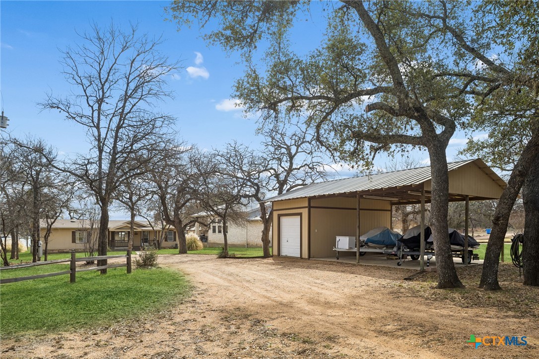 506 Ranch Road 2233 Llano, TX 78643 - Photo 13 of 33