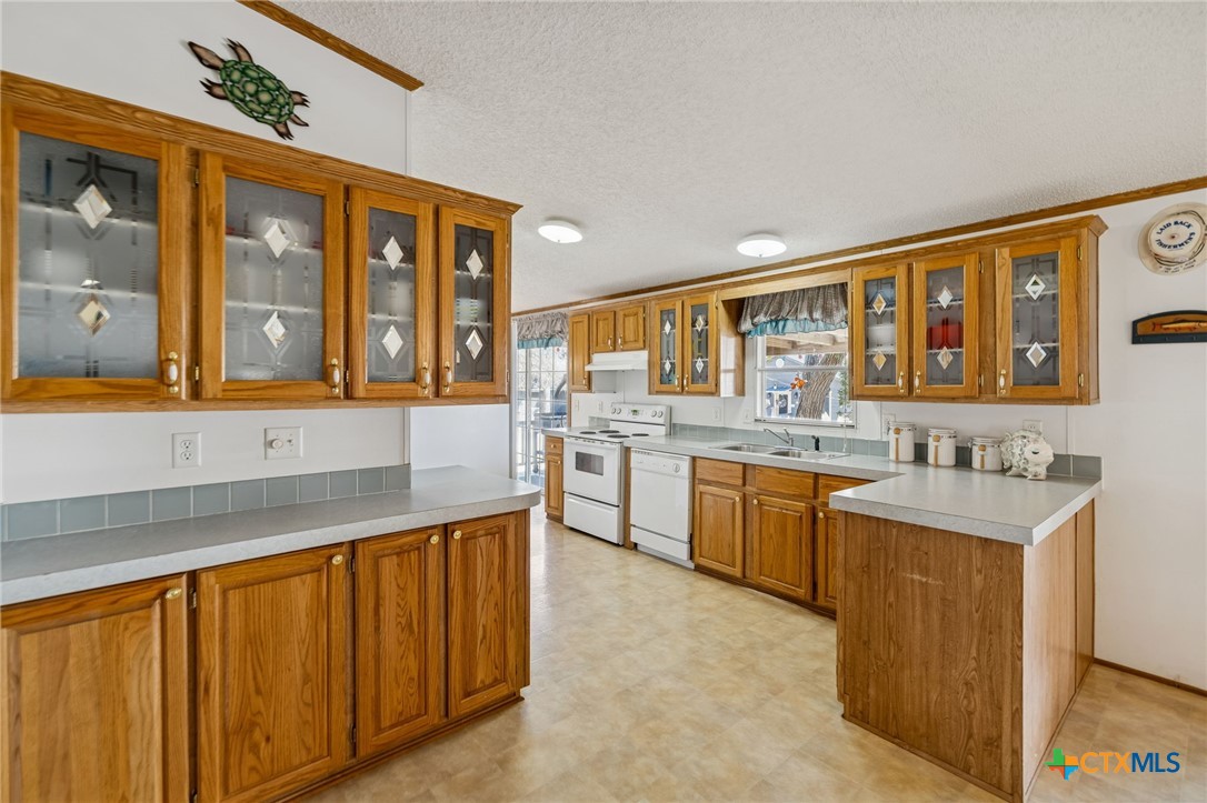 506 Ranch Road 2233 Llano, TX 78643 - Photo 19 of 33