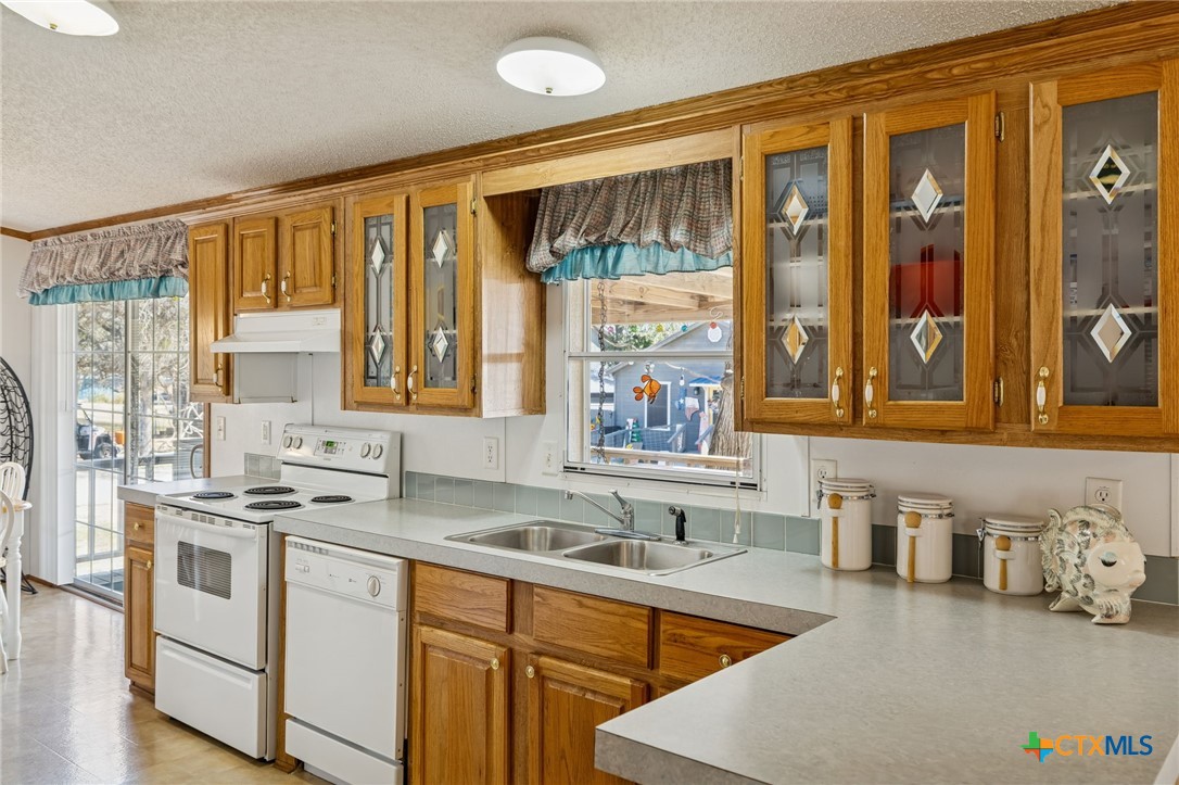 506 Ranch Road 2233 Llano, TX 78643 - Photo 20 of 33