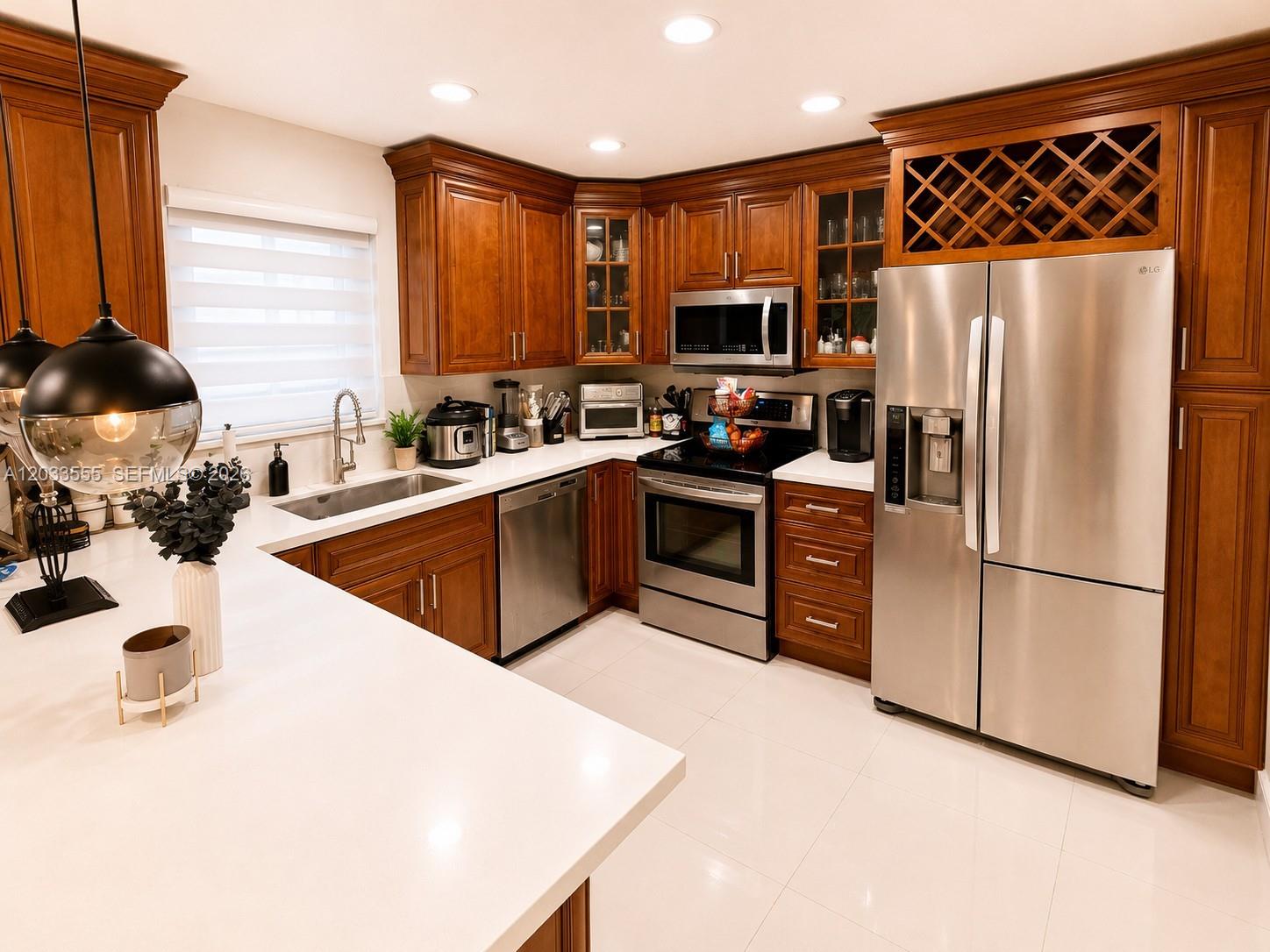 12737 Southwest 68th Terrace Miami, FL 33183 - Photo 17 of 32