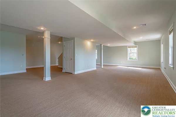 $895,000 | 4123 East Wyndemere Circle, Schnecksville, PA 18078