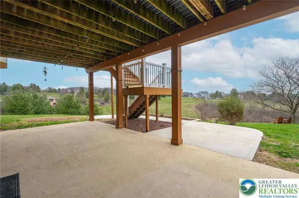 $895,000 | 4123 East Wyndemere Circle, Schnecksville, PA 18078