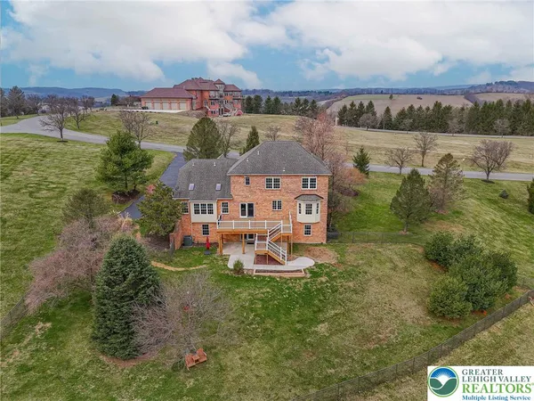 $895,000 | 4123 East Wyndemere Circle, Schnecksville, PA 18078