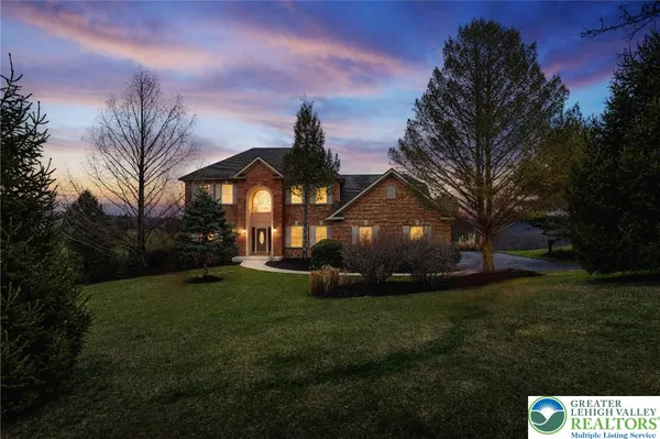 $895,000 | 4123 East Wyndemere Circle, Schnecksville, PA 18078