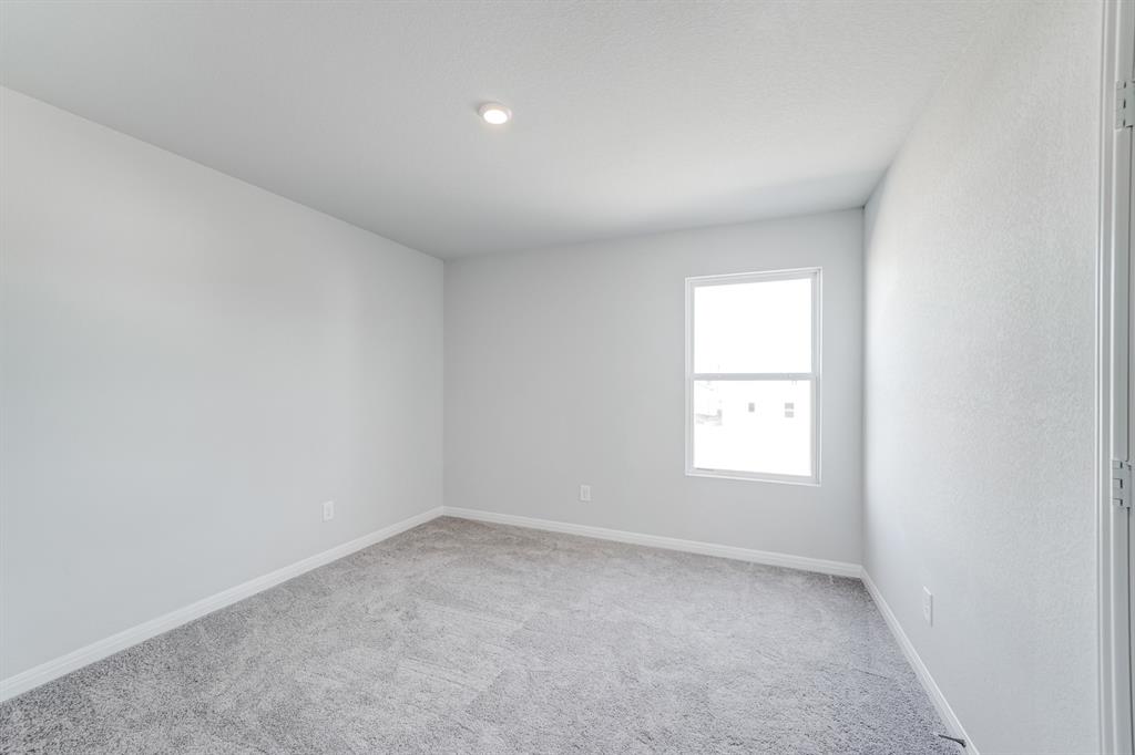 3542 Silver Springs Abilene, TX 79602 - Photo 16 of 16 an empty room with a window