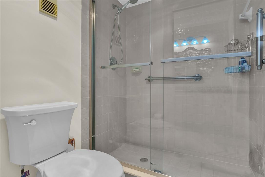 5574 Witney Drive, Unit 109 Delray Beach, FL 33484 - Photo 15 of 21 MASTER BATHROOM