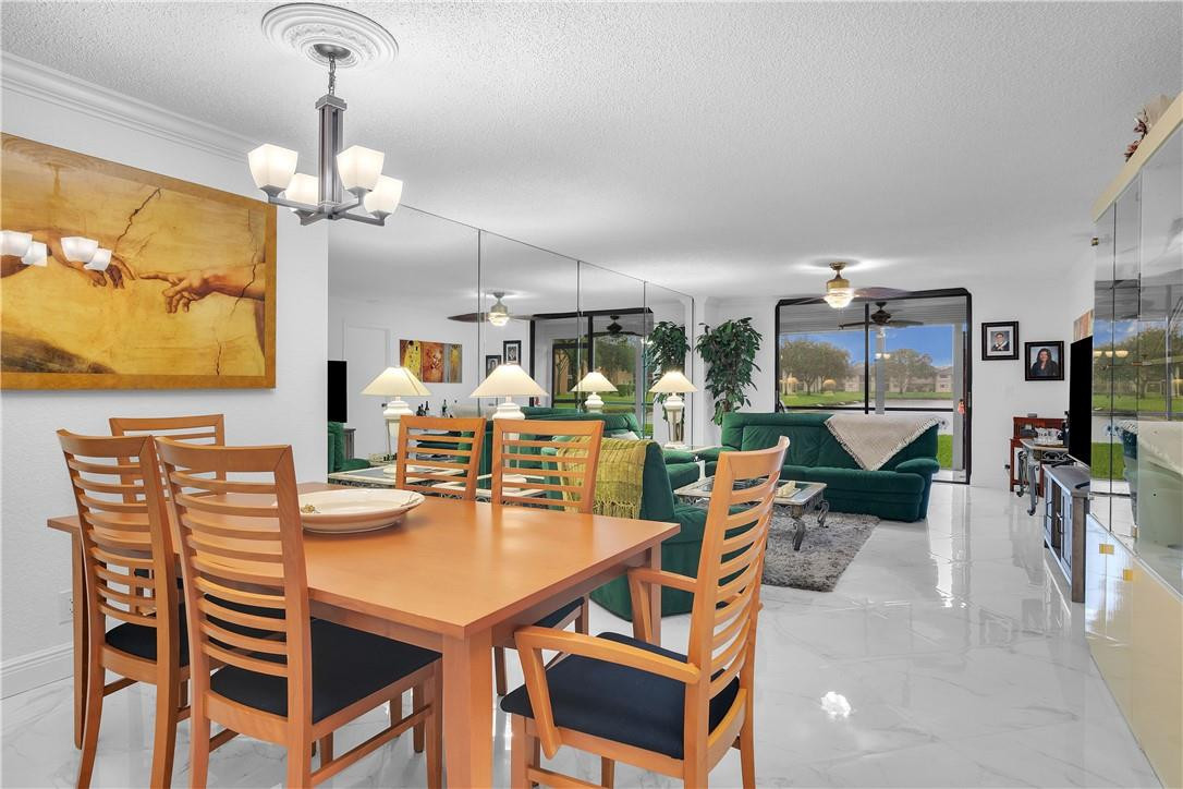 5574 Witney Drive, Unit 109 Delray Beach, FL 33484 - Photo 8 of 21 DINING