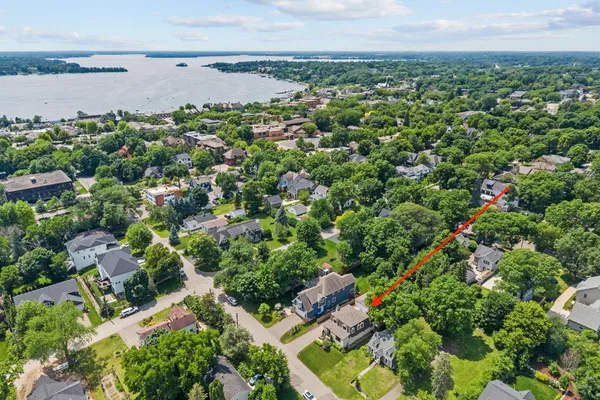 $1,290,000 | 219 Chicago Avenue North, Wayzata, MN 55391
