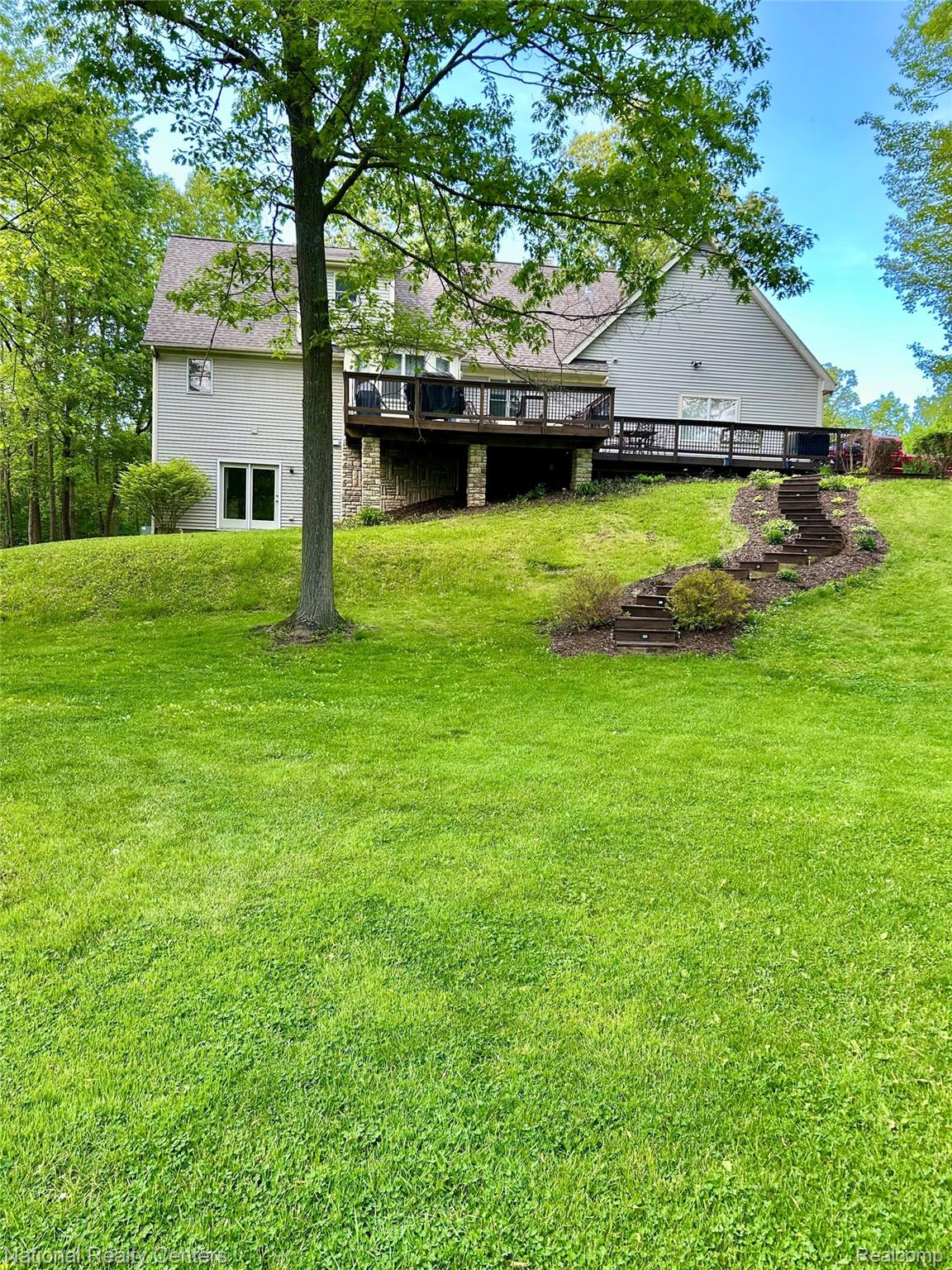 3452 East Highland Road Howell, MI 48843 - Photo 45 of 55 IMG_8051.jpeg