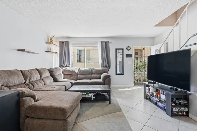 $440,000 | 4530 Vandever Avenue, Unit 6, San Diego, CA 92120